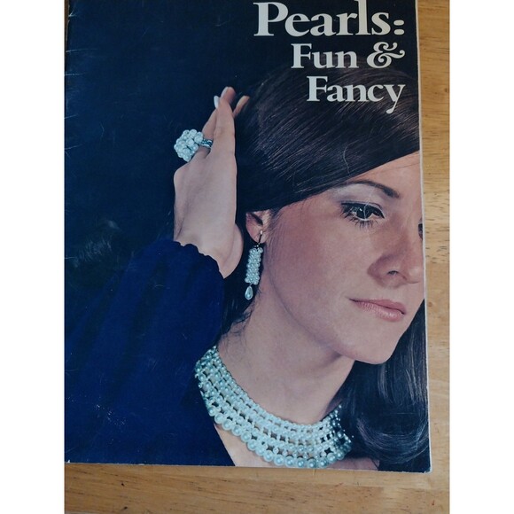 Pearls Fun & Fancy The Royal Craft Library - Picture 1 of 1